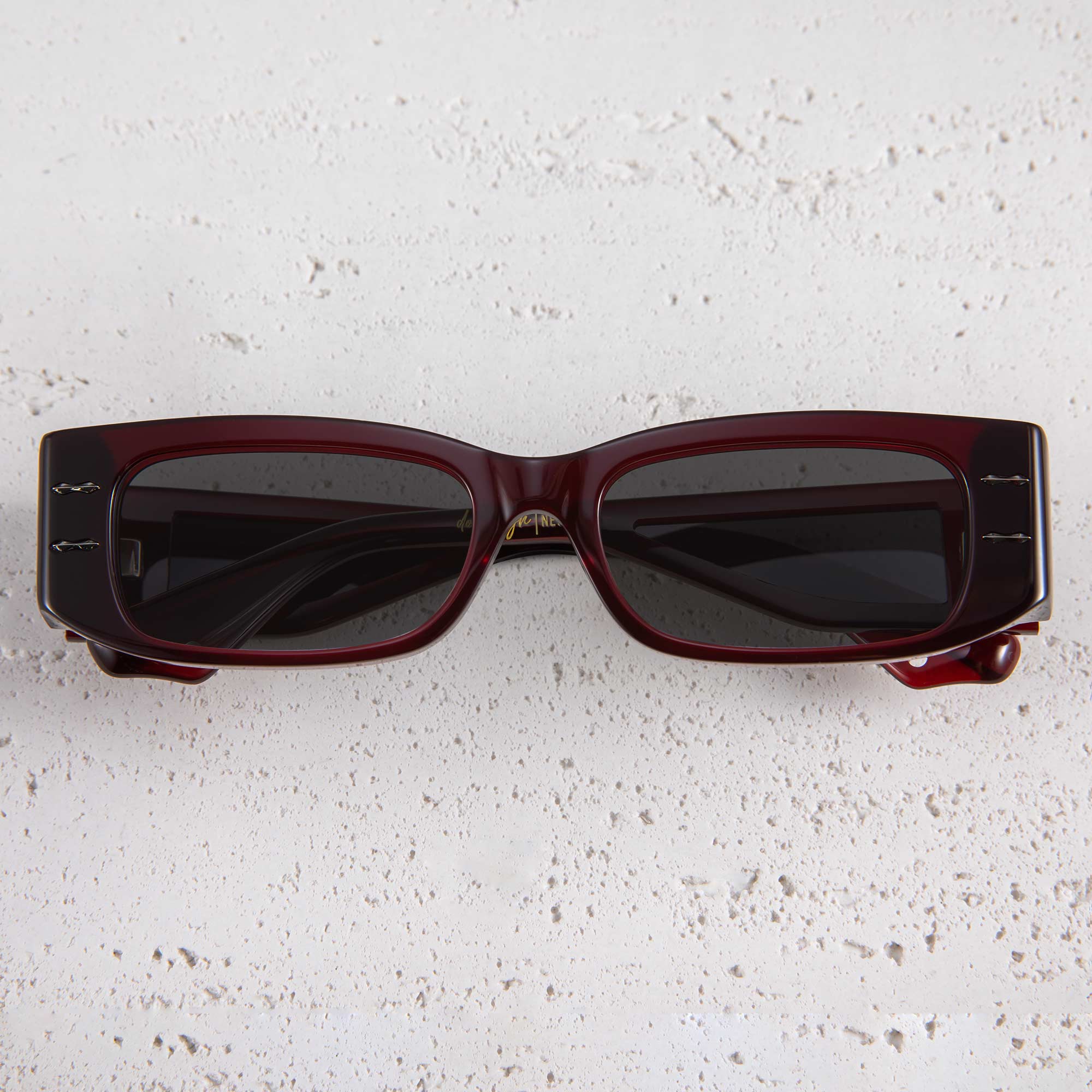 Donahugh-sunglasses-burgundy